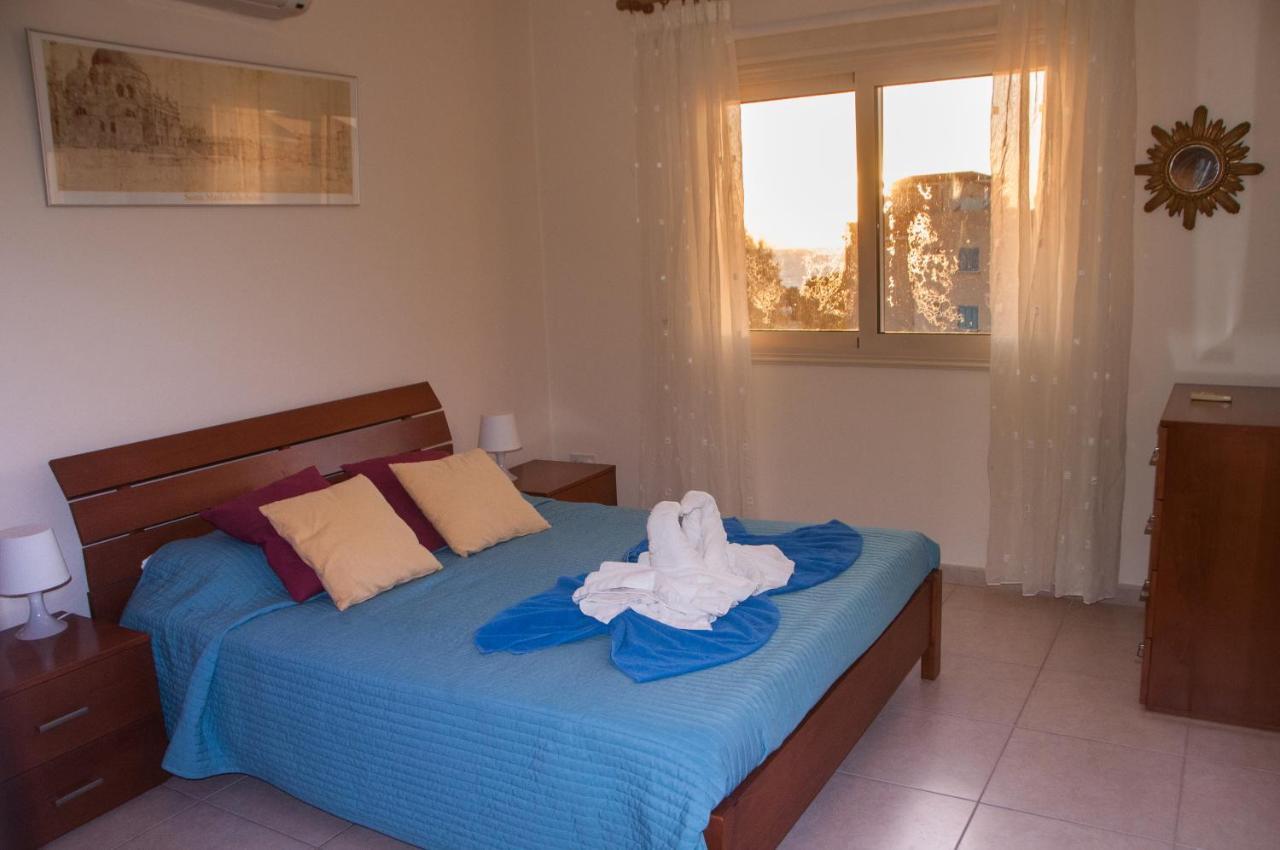 Ifestos Kings Resort Appartment Paphos Eksteriør billede