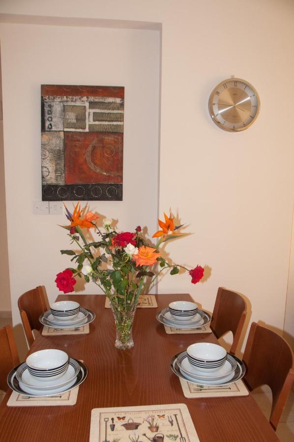 Ifestos Kings Resort Appartment Paphos Eksteriør billede