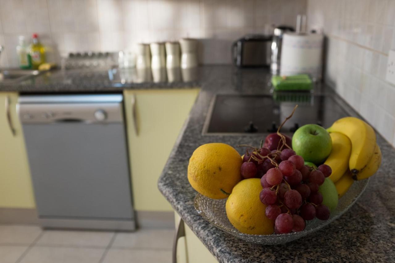 Ifestos Kings Resort Appartment Paphos Eksteriør billede