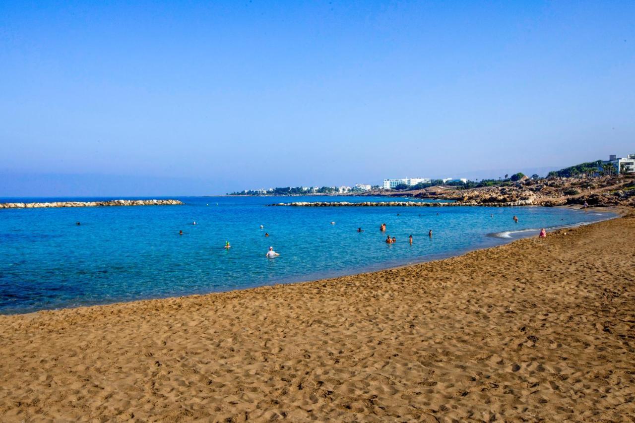 Ifestos Kings Resort Appartment Paphos Eksteriør billede